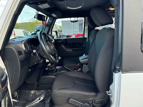 Used 2017 Jeep Wrangler Sport w/ Quick Order Package 23S image 12