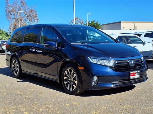 Certified 2023 Honda Odyssey EX-L image 3
