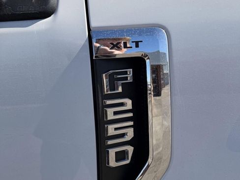 Used 2022 Ford F250 XLT image 11
