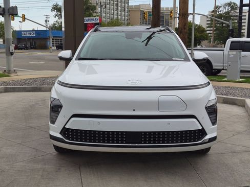 Certified 2024 Hyundai Kona Limited FWD image 11