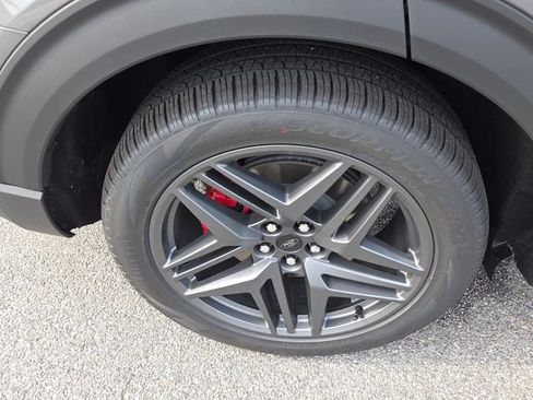 New 2026 Ford Explorer ST-Line w/ ST-Line Street Pack RWD image 46