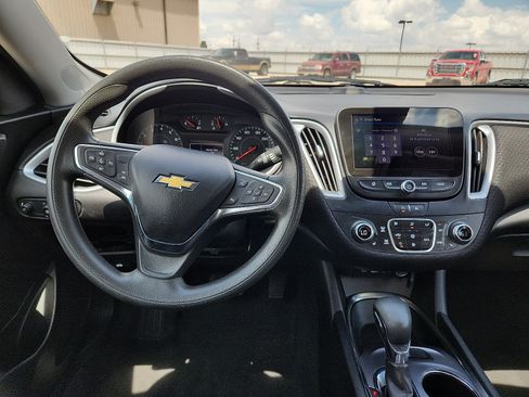 Used 2023 Chevrolet Malibu LT FWD image 10