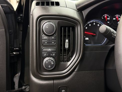 Used 2021 Chevrolet Silverado 1500 Custom Trail Boss w/ Midnight Edition AWD/4WD image 26