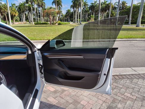 Used 2022 Tesla Model 3 RWD image 36