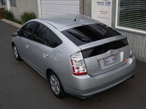 Used 2009 Toyota Prius HATCHBACK 4D image 17