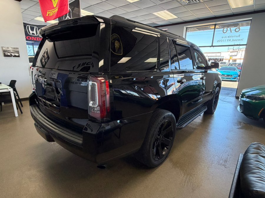 Used 2019 GMC Yukon SLT w/ Graphite Performance Edition AWD/4WD image 14