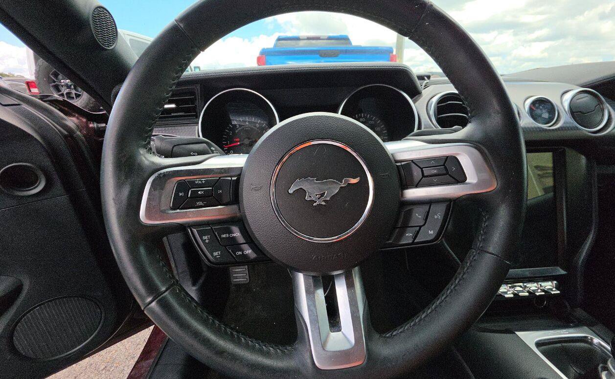 Used 2018 Ford Mustang GT w/ GT Performance Package RWD image 11