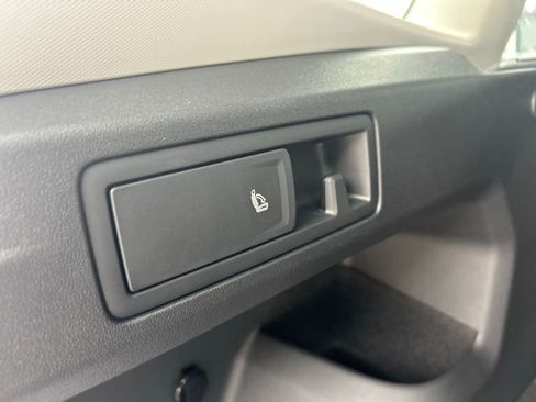 New 2026 Volkswagen Tiguan S image 43