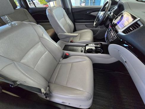 Used 2017 Honda Pilot Elite image 25