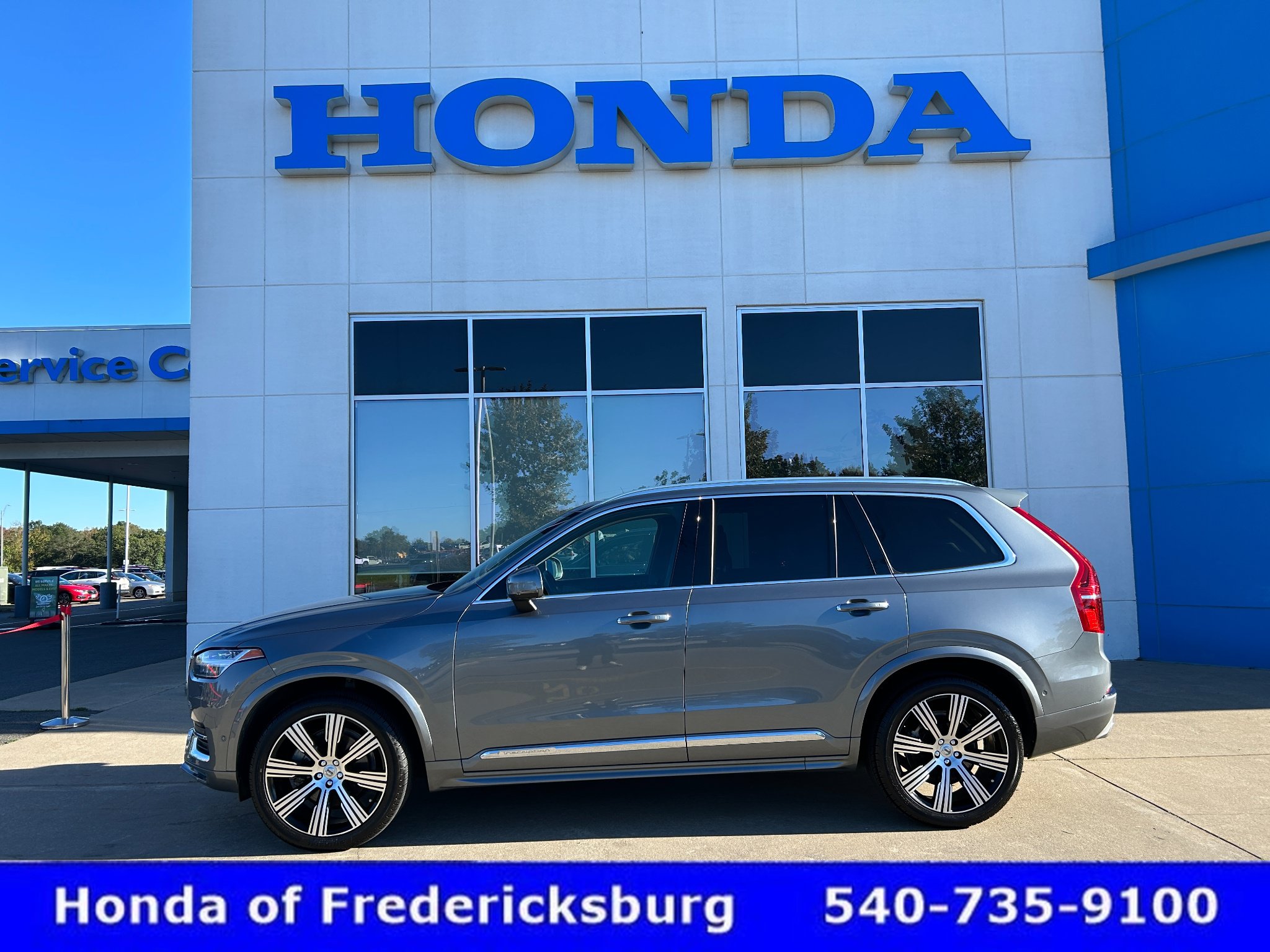 Used 2020 Volvo XC90 T6 Inscription w/ Protection Package Premier AWD/4WD image 1