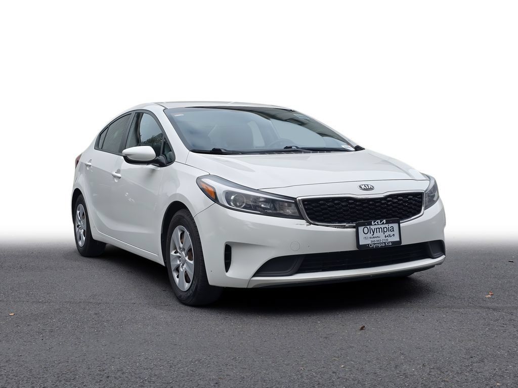 Used 2017 Kia Forte LX FWD image 1