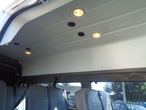 Used 2013 Ford E-250 and Econoline 250 Extended w/ PWR Group RWD image 19