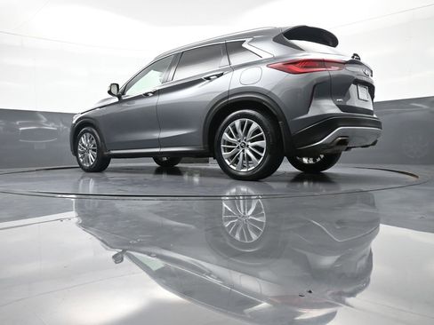 Used 2023 INFINITI QX50 Luxe image 32