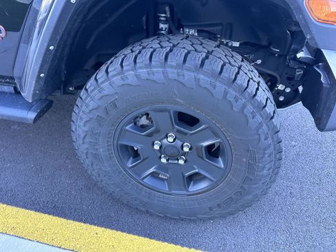 Used 2022 Jeep Gladiator Mojave w/ Trailer Tow Package image 24