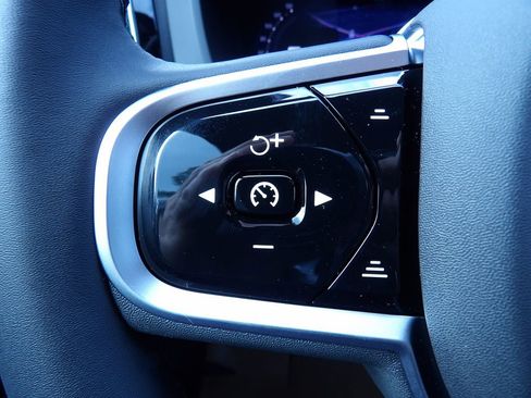 New 2026 Volvo XC60 B5 Plus w/ Protection Package Premier image 17