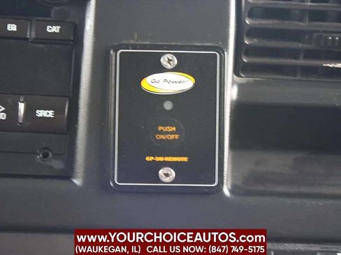 Used 2016 Chevrolet Express 2500 image 22