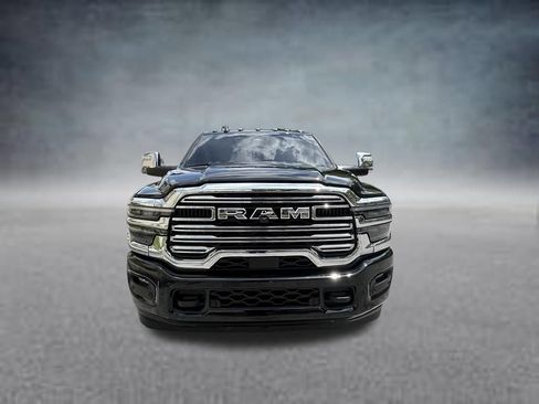 Used 2025 RAM 3500 Laramie w/ Max Tow Package AWD/4WD image 2