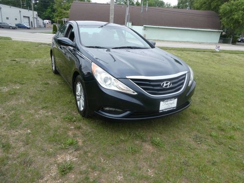 Used 2013 Hyundai Sonata GLS w/ Popular Equipment Pkg image 3