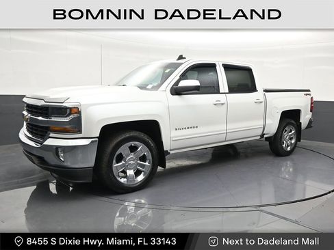 Used 2018 Chevrolet Silverado 1500 LT w/ LT Eassist Package AWD/4WD image 1