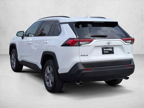 Used 2024 Toyota RAV4 XLE FWD image 8