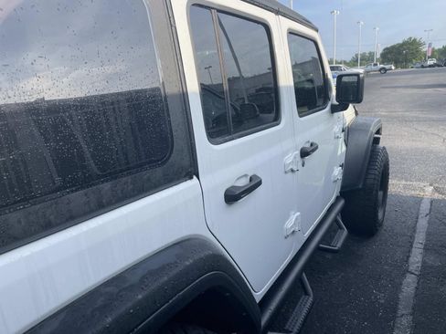 Used 2022 Jeep Wrangler Unlimited Sport AWD/4WD image 12