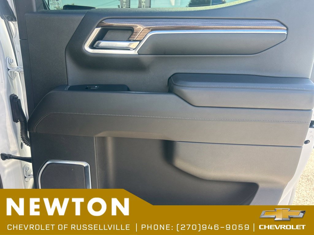 Used 2022 Chevrolet Silverado 1500 RST AWD/4WD image 28