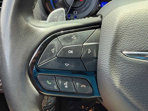 Used 2023 Chrysler 300 S w/ Comfort Group RWD image 16