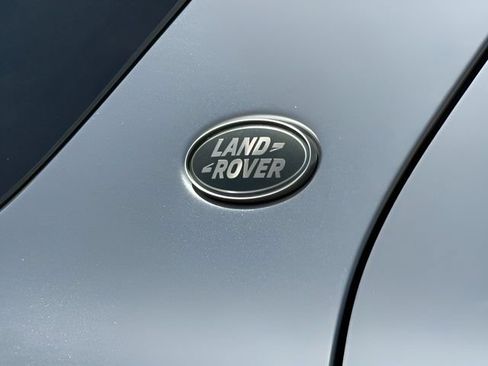 Used 2020 Land Rover Discovery Sport SE AWD/4WD image 11