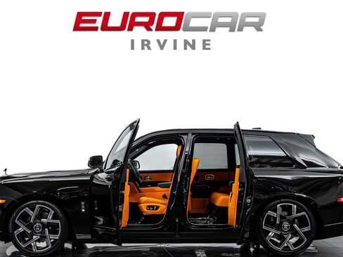 Used 2022 Rolls-Royce Cullinan Black Badge AWD/4WD image 3