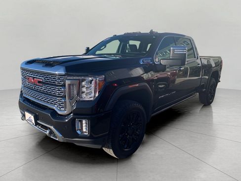 Used 2021 GMC Sierra 3500 Denali w/ Denali Black Diamond Edition image 6