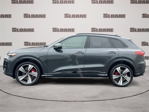 New 2025 Audi SQ5 Premium Plus image 2