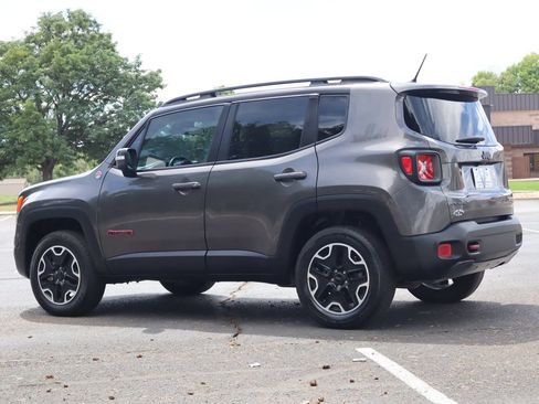 Used 2017 Jeep Renegade Trailhawk AWD/4WD image 7