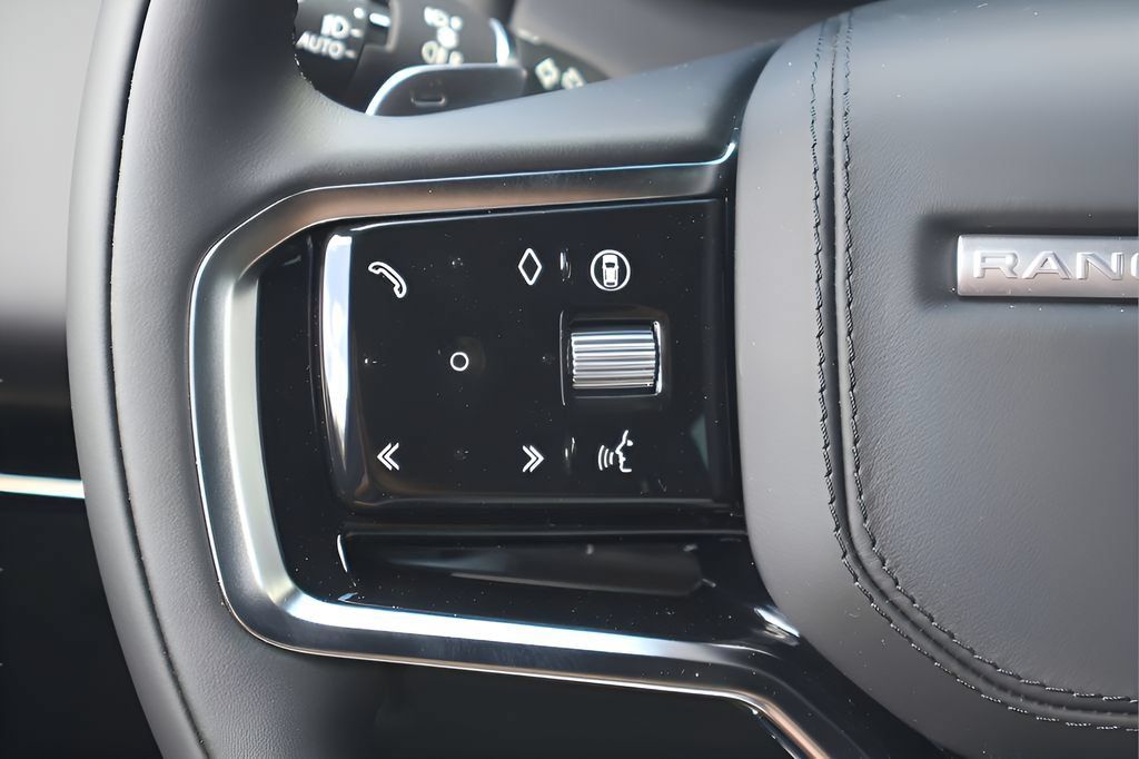 New 2026 Land Rover Range Rover Sport SE AWD/4WD image 18