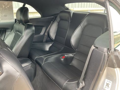 Used 2022 Ford Mustang Premium image 10