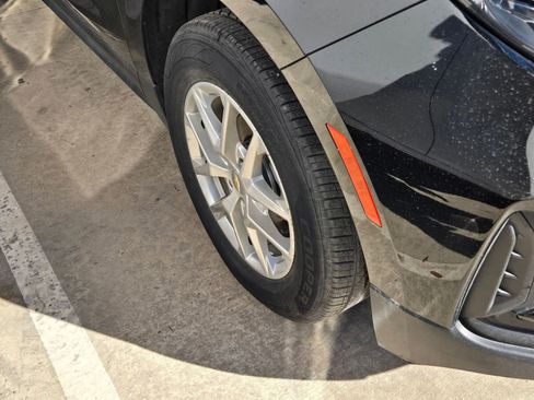 Used 2022 Chevrolet Equinox LS w/ LS Convenience Package image 6