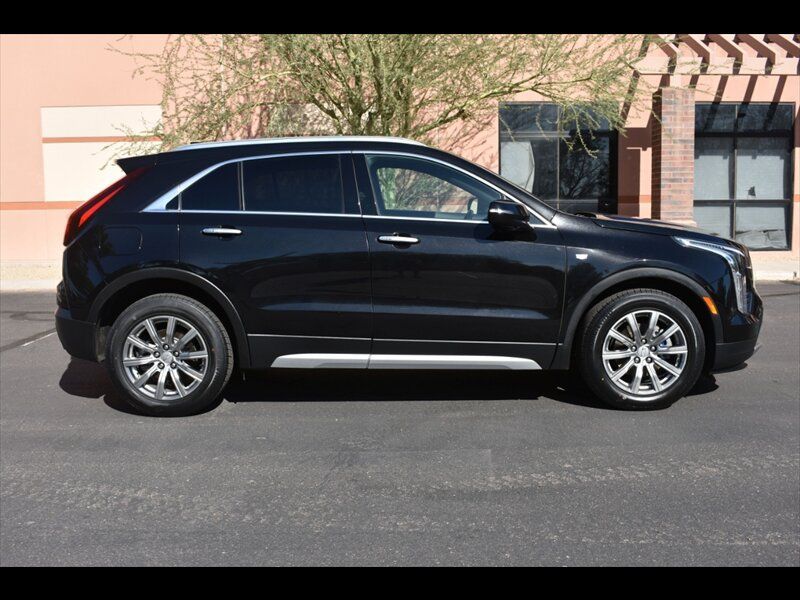 Used 2023 Cadillac XT4 Premium Luxury FWD image 1