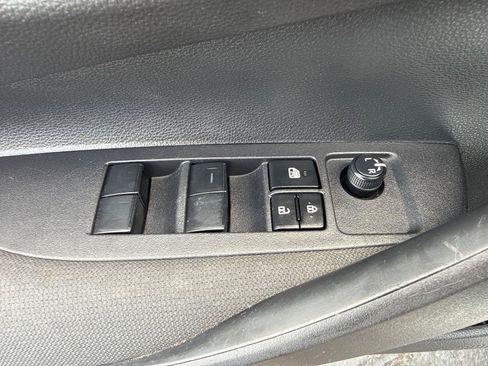 Used 2024 Toyota Corolla LE FWD image 11