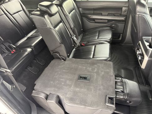Used 2019 Ford Expedition Max XLT w/ Equipment Group 202A AWD/4WD image 45