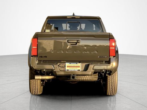 New 2025 Toyota Tacoma TRD Off-Road image 4