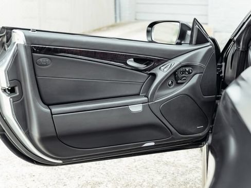 Used 2011 Mercedes-Benz SL 550 image 62