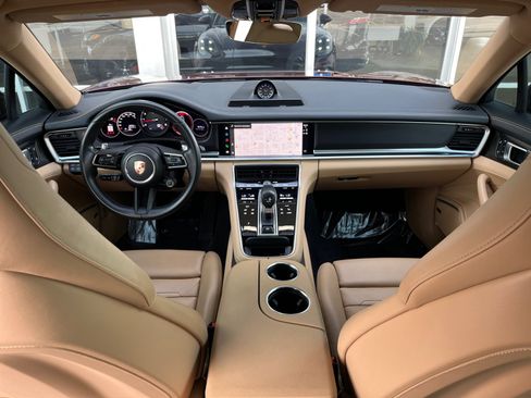 Used 2023 Porsche Panamera 4 Platinum Edition AWD/4WD image 19