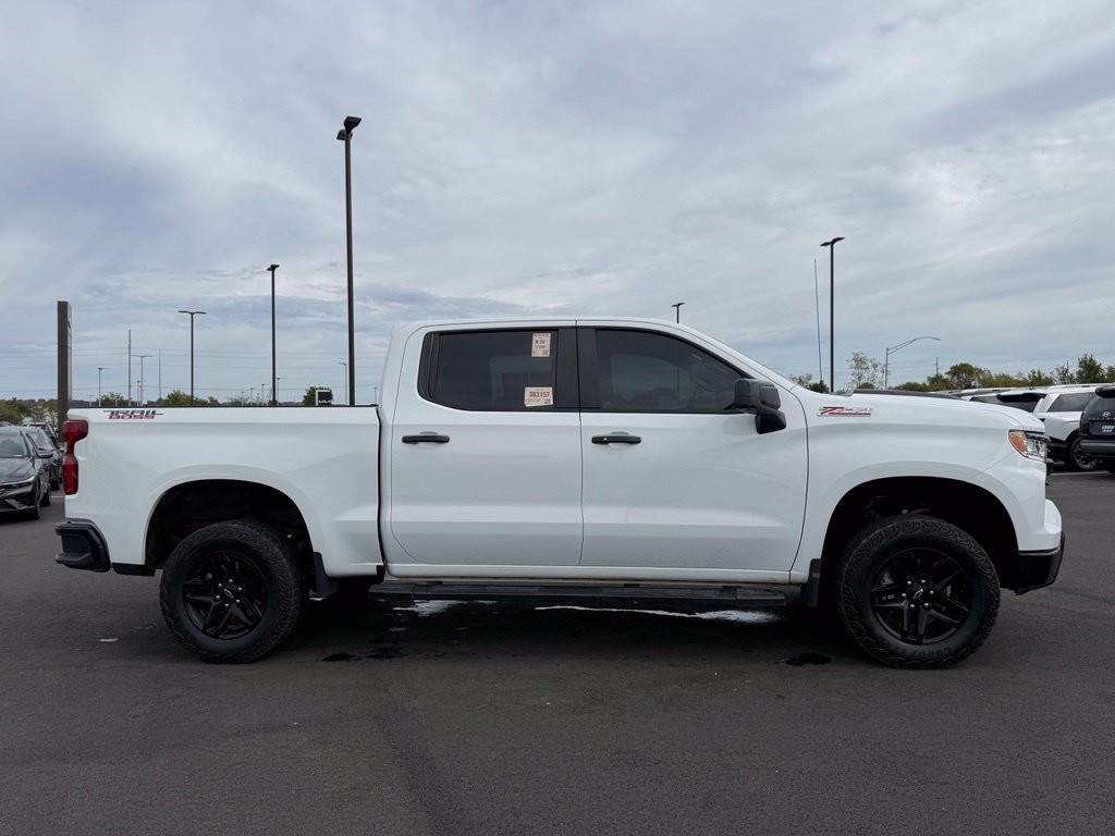 Used 2024 Chevrolet Silverado 1500 LT Trail Boss w/ Protection Package AWD/4WD image 4