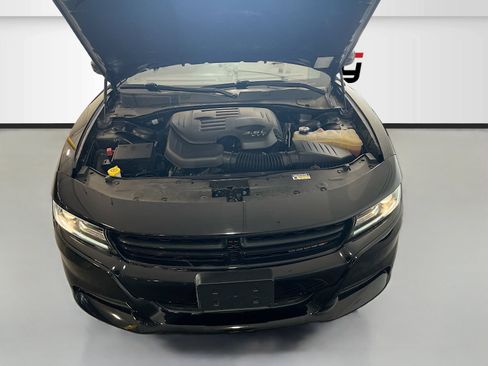 Used 2022 Dodge Charger SXT AWD/4WD image 29