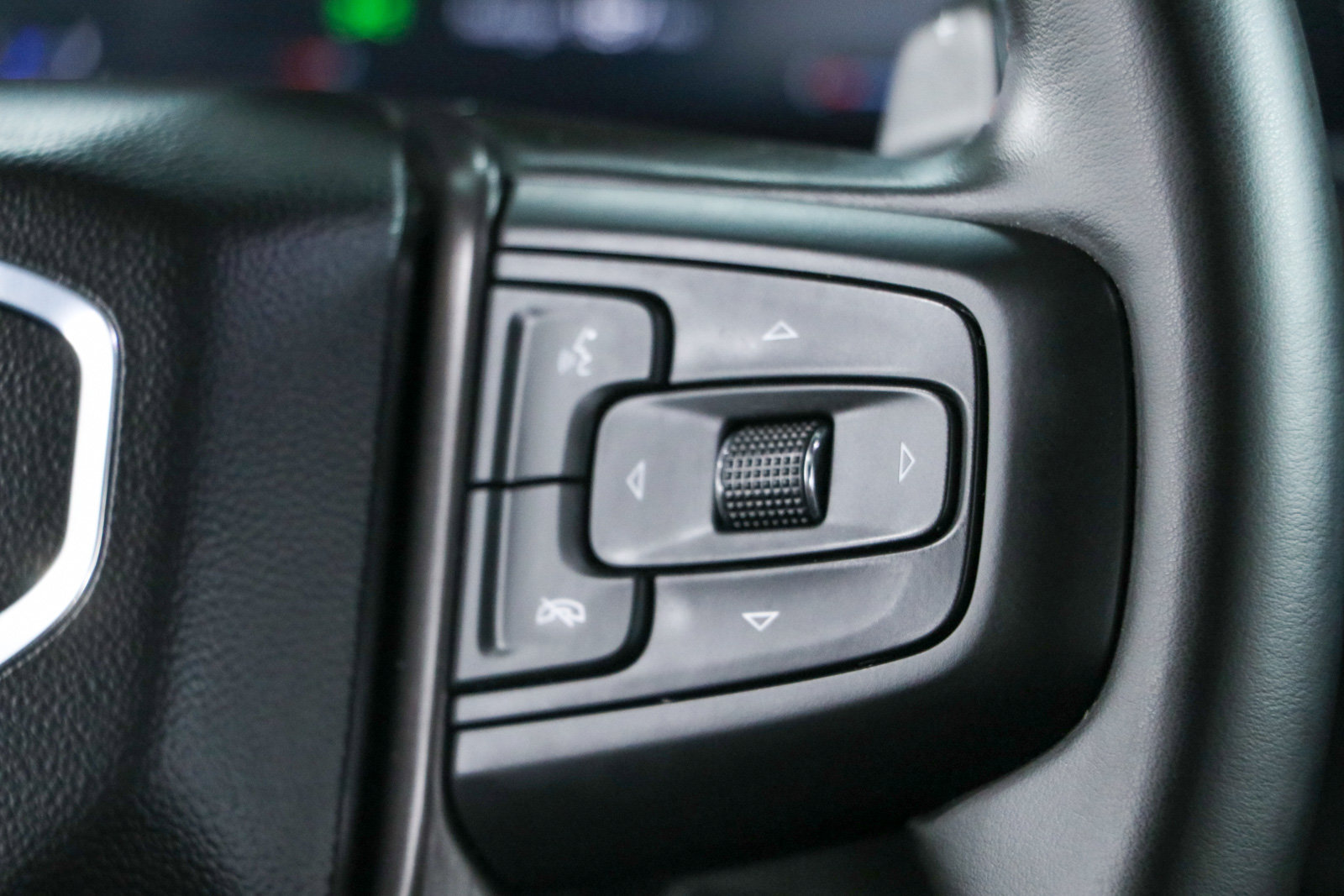 Used 2026 GMC Sierra 1500 AT4 w/ AT4 Premium Package AWD/4WD image 15