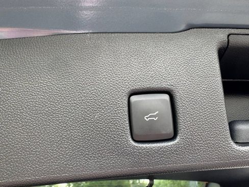 Used 2025 Ford Escape Active w/ Active Premium Tech Pack AWD/4WD image 45