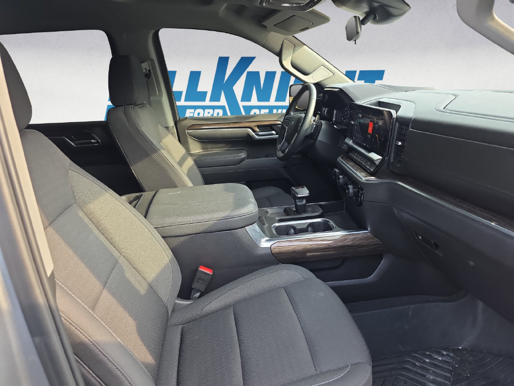Used 2025 Chevrolet Silverado 1500 LT Trail Boss AWD/4WD image 15