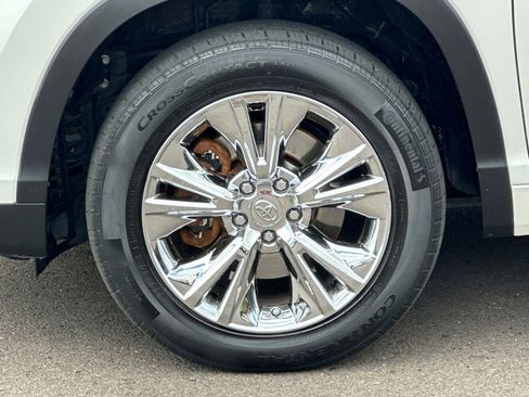 Used 2015 Toyota Highlander XLE FWD image 23