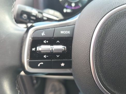 Used 2024 Kia Carnival SX image 37