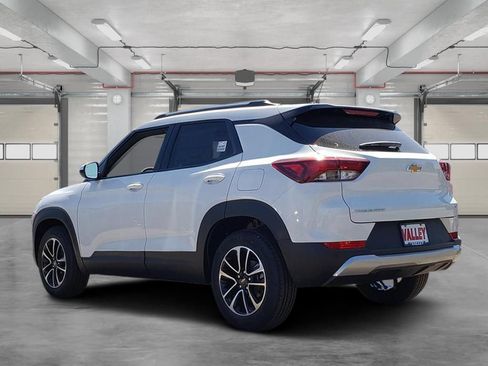 New 2026 Chevrolet TrailBlazer LT w/ Convenience Package FWD image 6
