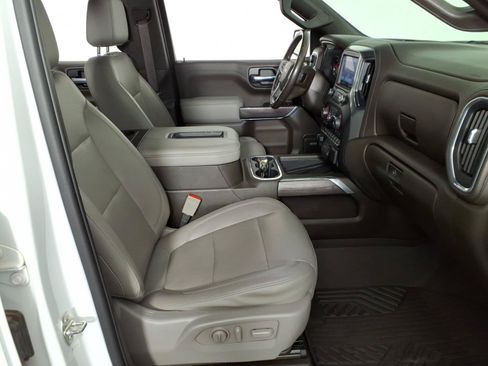 Used 2020 Chevrolet Silverado 1500 LTZ AWD/4WD image 8